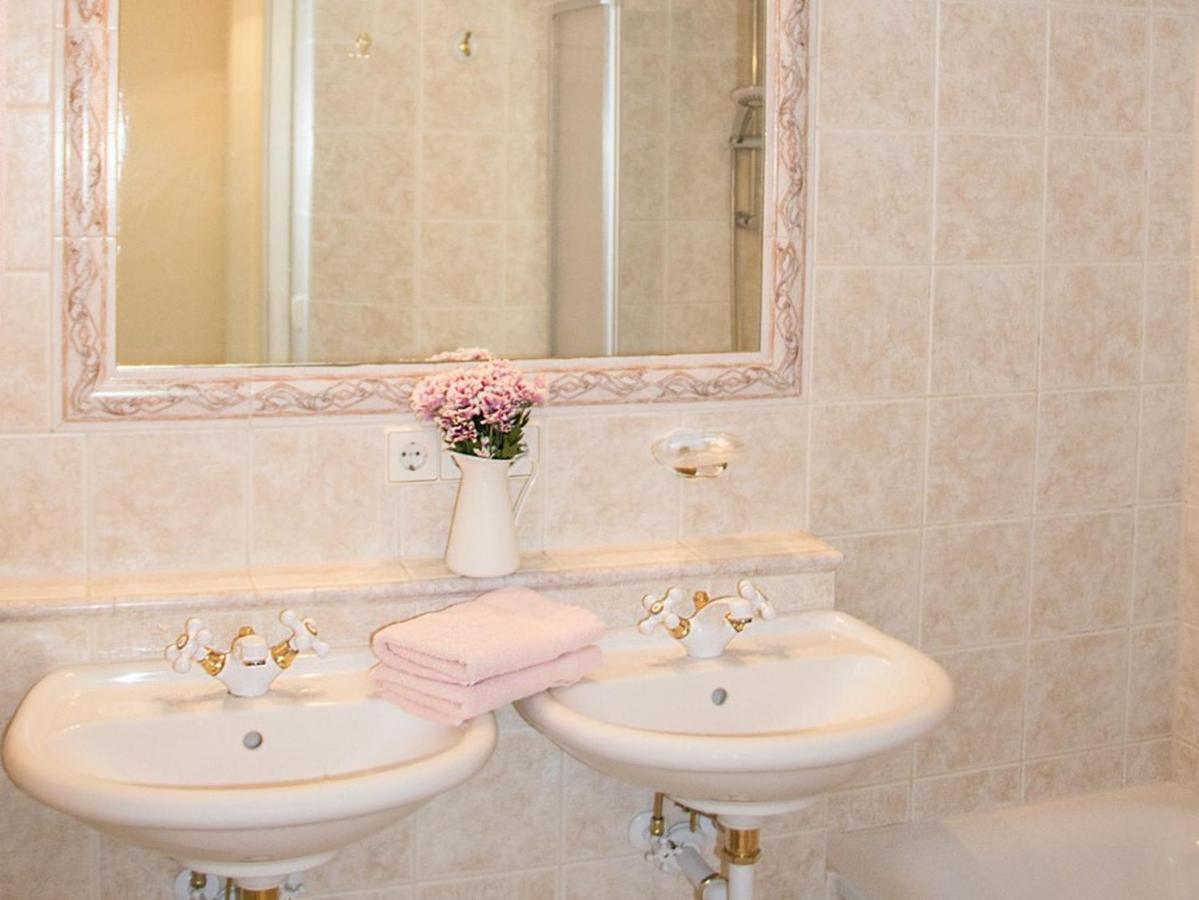Schloesschen Im Weinberg Apartment Меерсбург Екстериор снимка